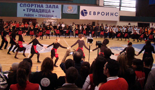 Участие в "Хоро се вие, извива" 2008